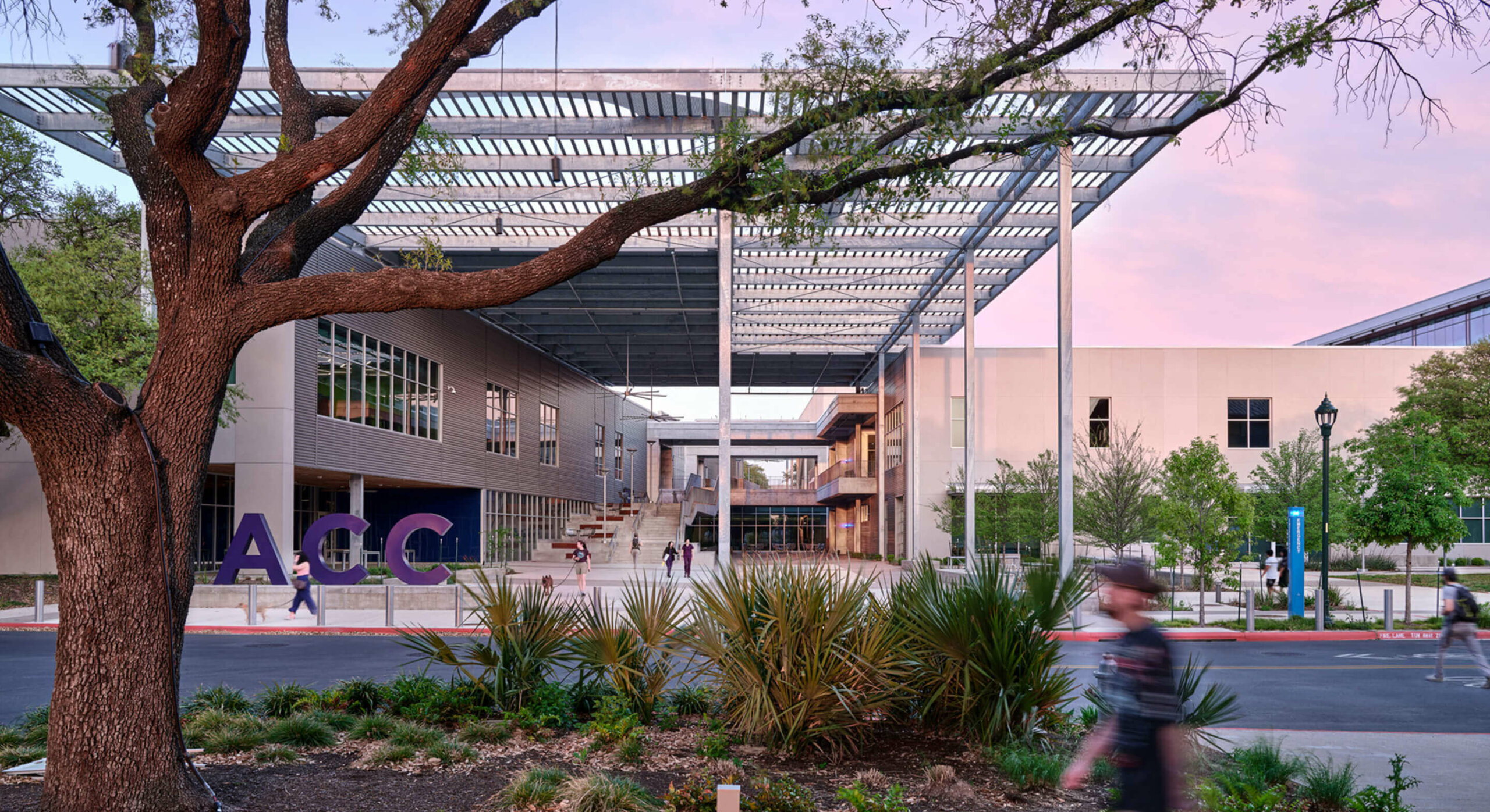 about-us 1 ACC Highland 2 2470 1 1 Scaled 1